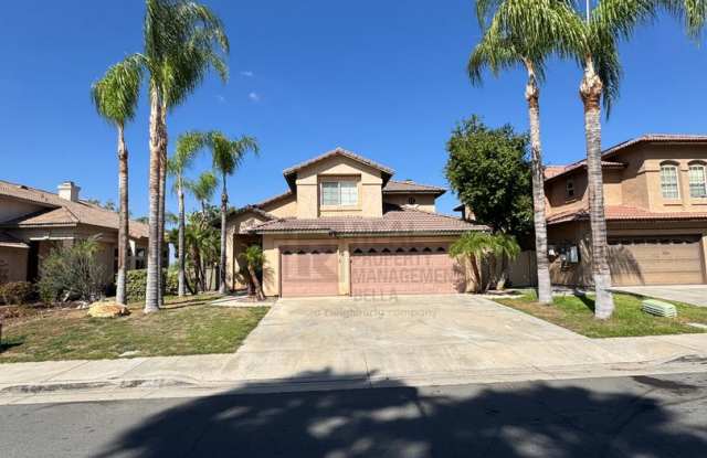 Beautiful Tuscany Hills Home with Pool, Spa & Panoramic Views Gallery 3