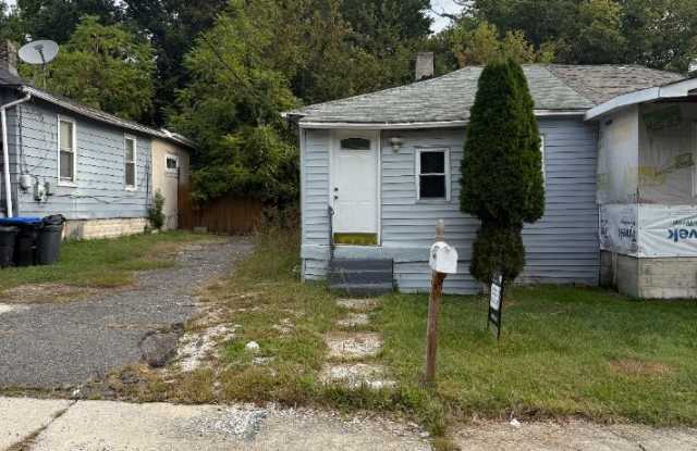 2307 Thomas Ave - 2307 Thomas Avenue, Delaware County, PA 19014