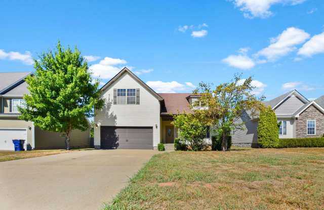 Pet Friendly Four Bedroom! - 3736 Suiter Road, Clarksville, TN 37040