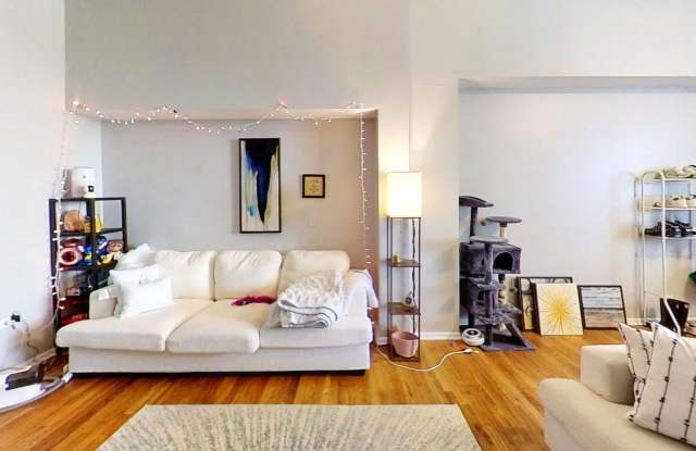Large Duplexed Southport Corridor Two Bed/Two Bath photos photos