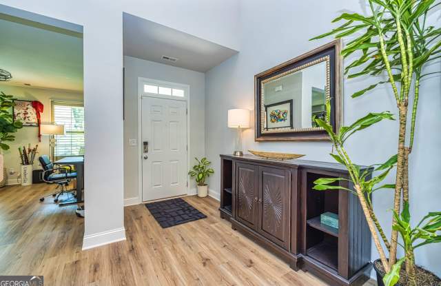 623 Cunninghame Court Gallery 3