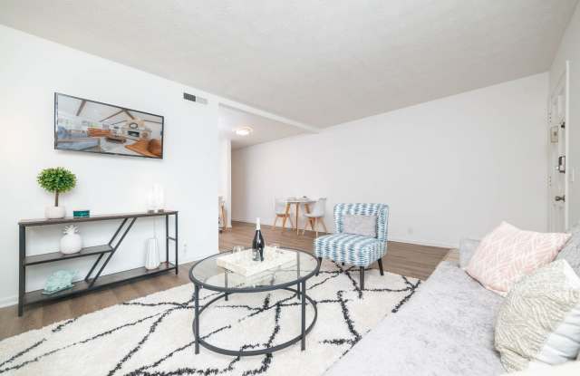 Camelot Apartments Gallery 3