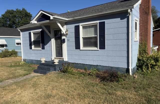 210 Boston Dr photos photos