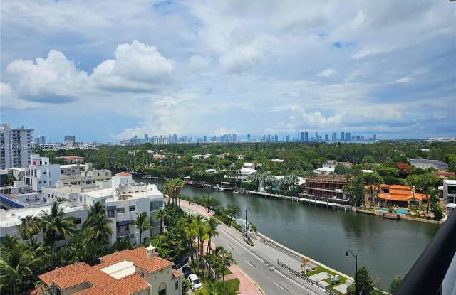 3200 Collins Ave photos photos