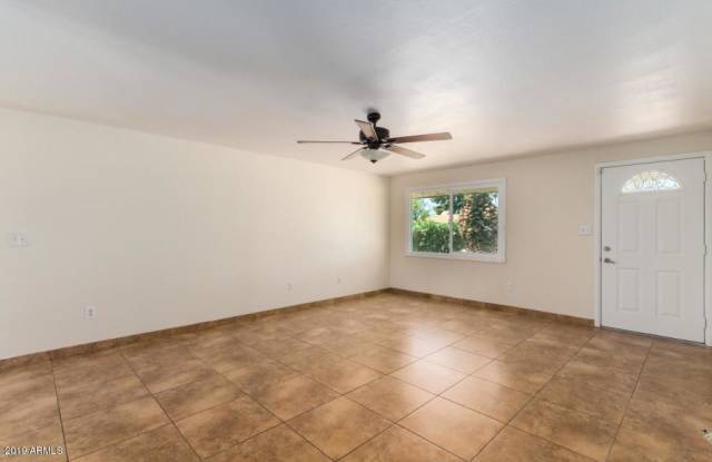 13629 N 38TH Place Gallery 4