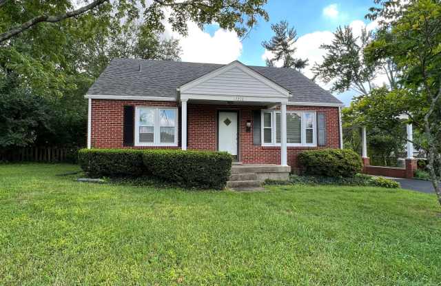 12208 Ridge Crest Dr - 12208 Ridge Crest Drive, Woodland Hills, KY 40243