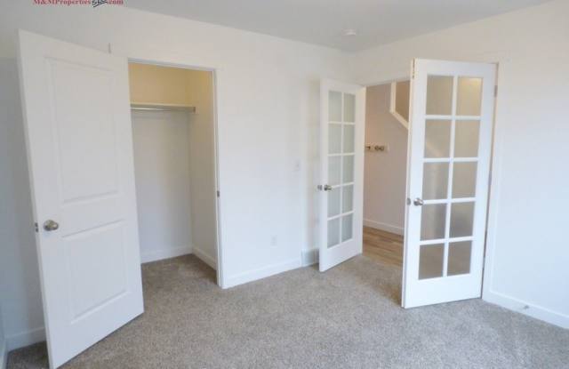 3648 W Golden Sky Ln 10850 S Gallery 4