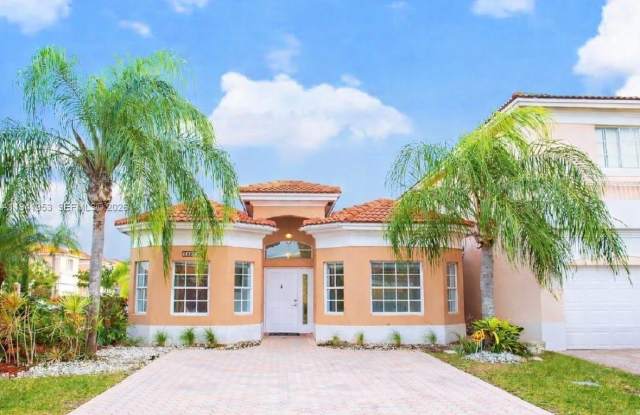 16222 SW 102nd Ter photos photos