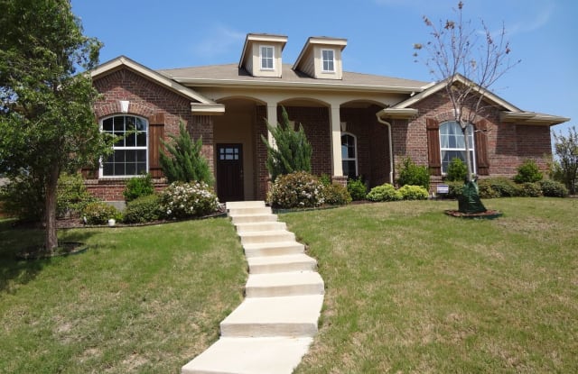 8487 Creekbluff Dr - 8487 Creekbluff Drive, Dallas, TX 75249