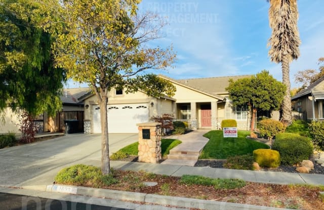 1633 Highland Circle - 1633 Highland Circle, Fairfield, CA 94534