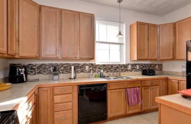 310 Elm Avenue - 2 Gallery 2