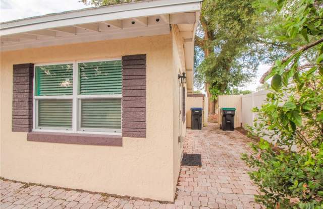 2721 RAEFORD ROAD Gallery 2