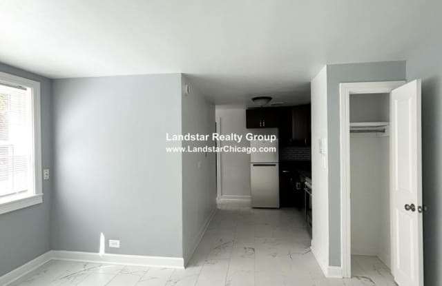 6709 North California Gallery 3