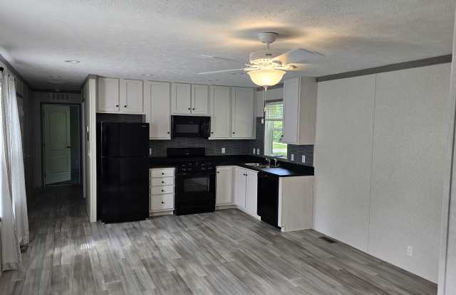 300 Forrest Ave. photos photos