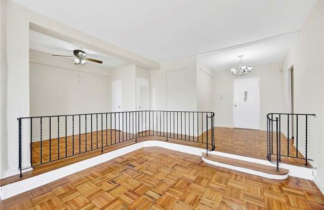 9810 64th Ave Apt 8A - 98-10 64th Avenue, Queens, NY 11374