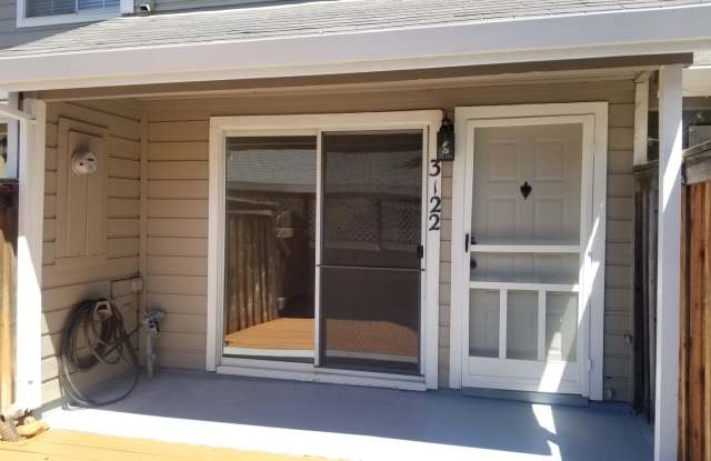 Davis Townhouse photos photos