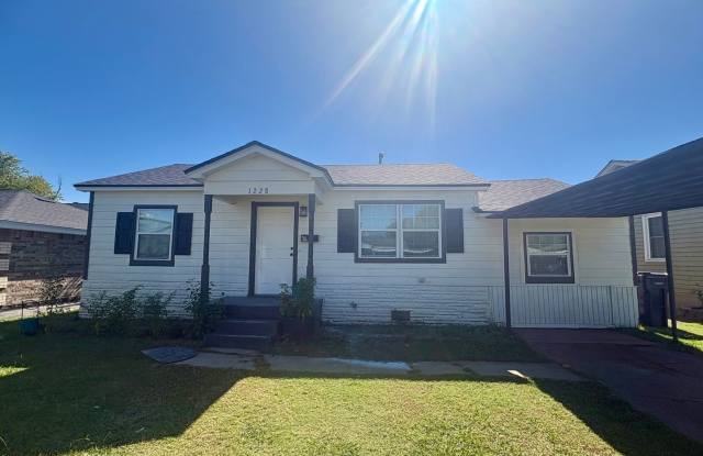 Three bedroom home in S.W. OKC photos photos