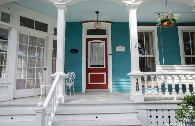 139 Main Street Gallery 4