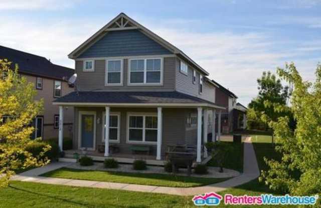 3012 Cottage Lane N Gallery 2