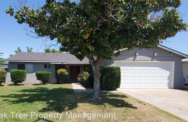 907 Miami Avenue - 907 Miami Avenue, Clovis, CA 93611