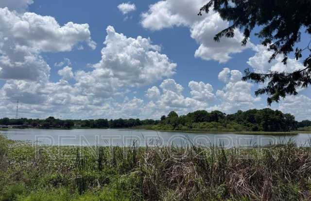 4022 Versailles Dr Gallery 1