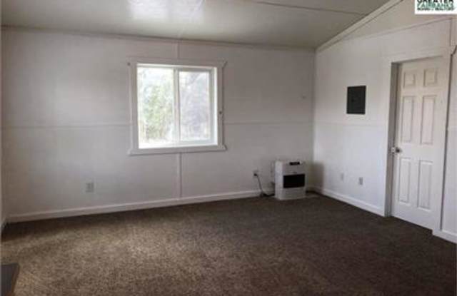 2315 Maria Street - B Gallery 4