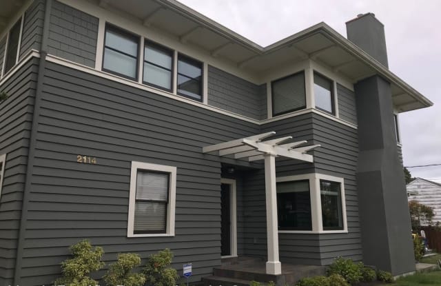 2114 28th Ave W - 2114 28th Avenue West, Seattle, WA 98199