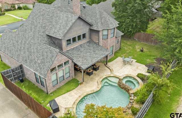 2312 Pinehurst St photos photos