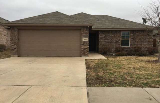 7685 Hollow Point Drive - 7685 Hollow Point Drive, Fort Worth, TX 76123