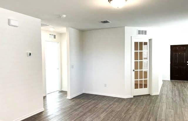 829 Lake Fletcher Road Gallery 4