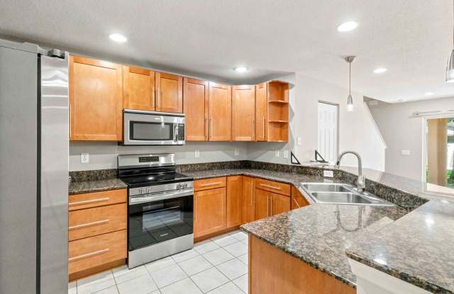 Move-In Ready Rental in Royal Tuscan! Gallery 4