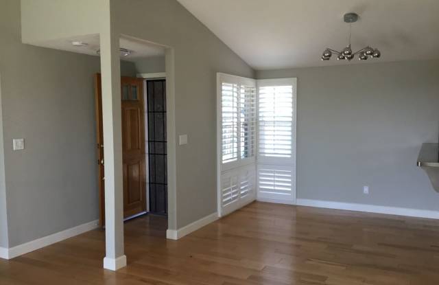8971 Shep Street Gallery 3