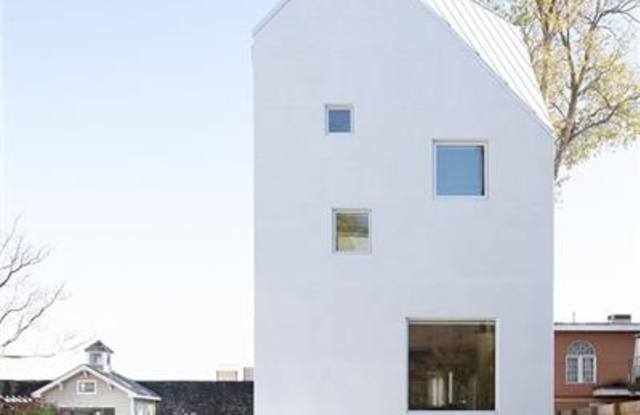 169 Sampson Street NE Gallery 2