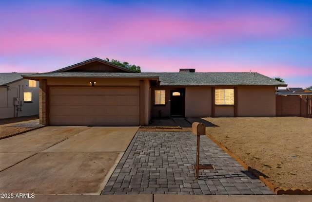 1002 W VILLA RITA Drive photos photos