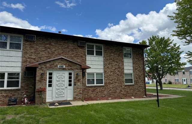 8422 Colwyn Court photos photos