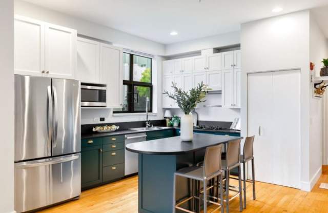 615 E Pike St photos photos