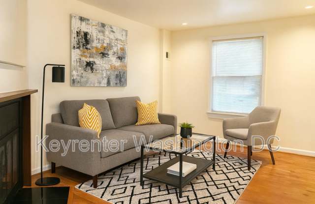 107 P St photos photos