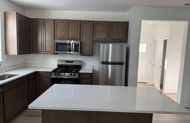 Charming 2BR House in Joliet photos photos