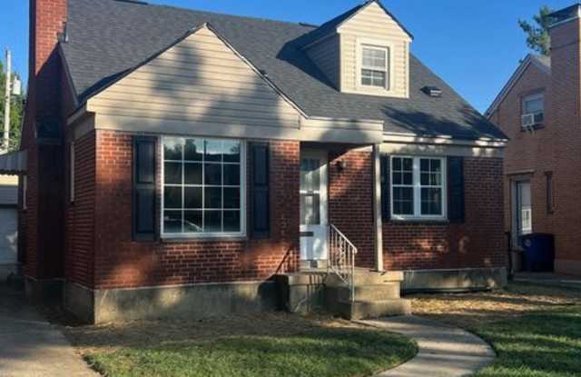 1020 Warwick Place Gallery 2