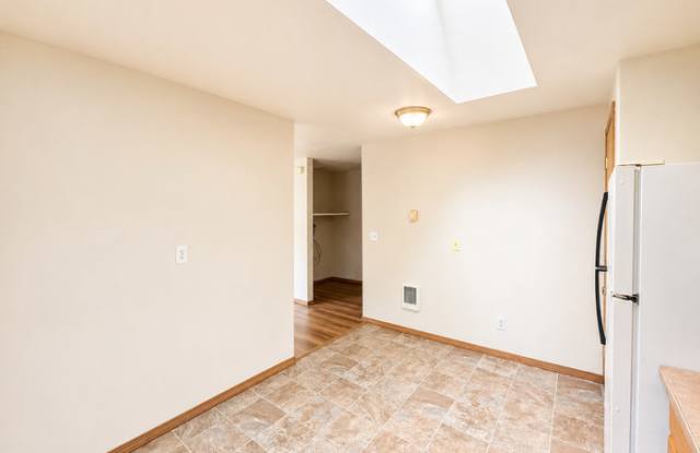 60 East Hemlock Court Gallery 4