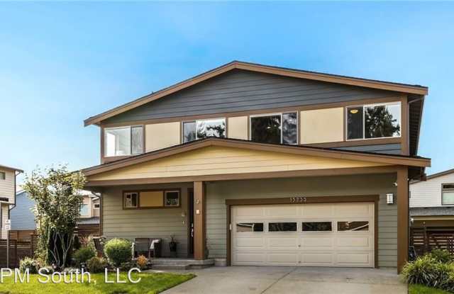 15733 SE 252nd Pl, - 15733 Southeast 252nd Place, Covington, WA 98042