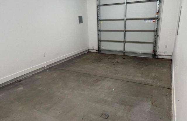 Townhome for Rent in the heart of Downtown Phoenix photos photos