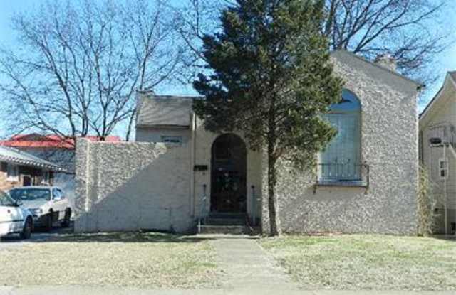 2806 East 5th Avenue photos photos