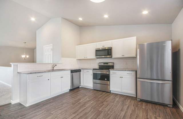 1 Month FREE Rent! Applied to Your First Full Month. Terms & Conditions Apply. Gallery 3