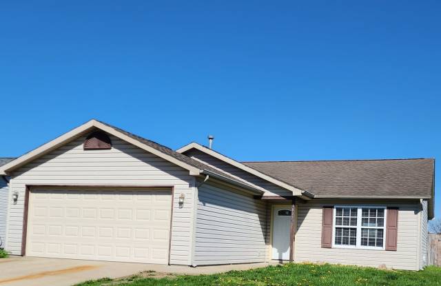 Newly Renovated! 3 Bedroom, 2 Bath, 2 Car Attached Garage and Fenced-in Yard! - 1809 Starks Circle, Lafayette, IN 47909