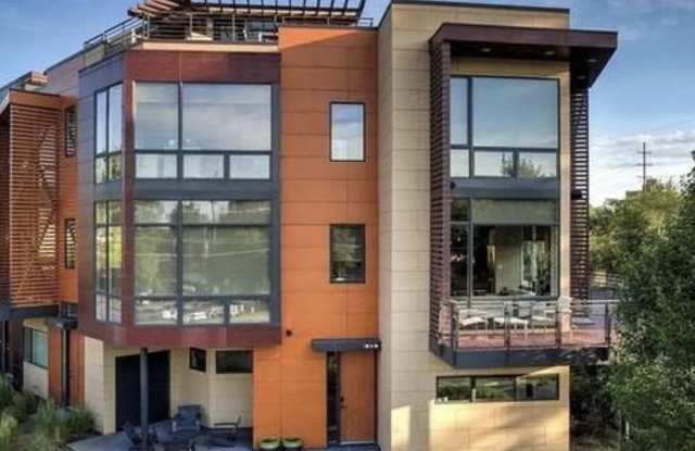 Gorgeous Luxury Townhome photos photos