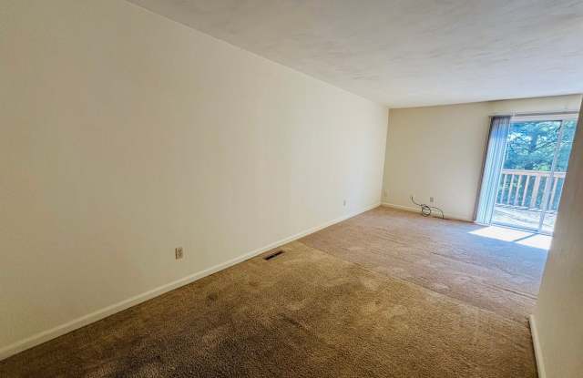 4 Bedroom 3.5 Bath Townhouse Gallery 4