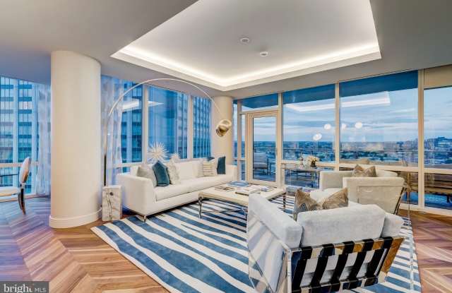 300 INTERNATIONAL Drive Gallery 4