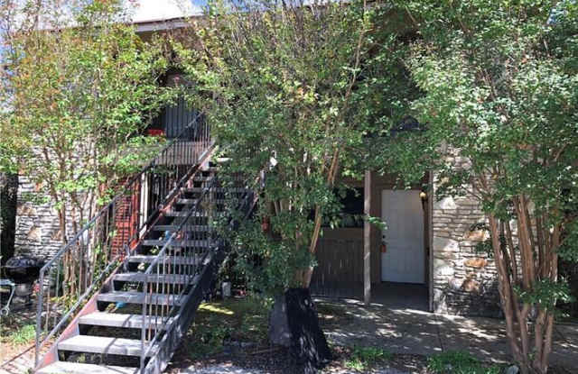 7001 Oak Meadow Circle photos photos