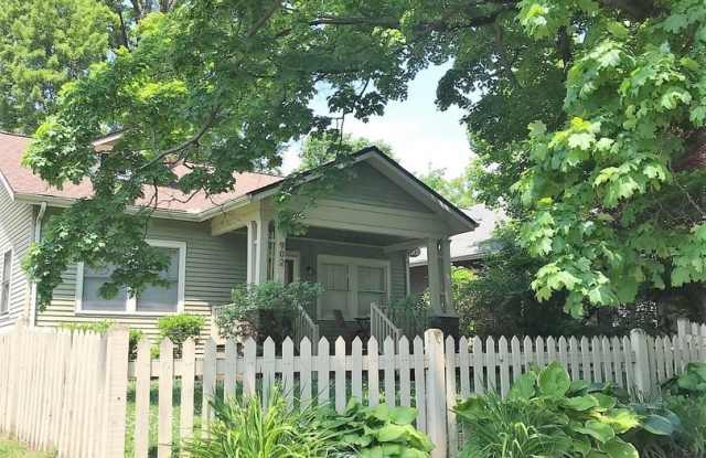 902 South Douglas Avenue Gallery 2